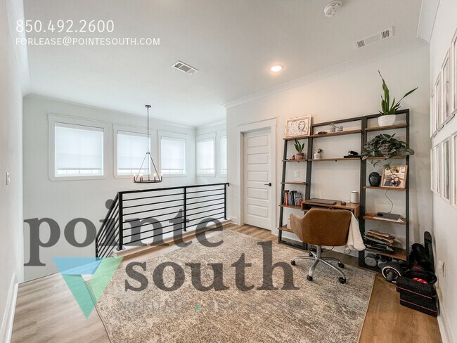 Building Photo - 13805 Red Drum Ct