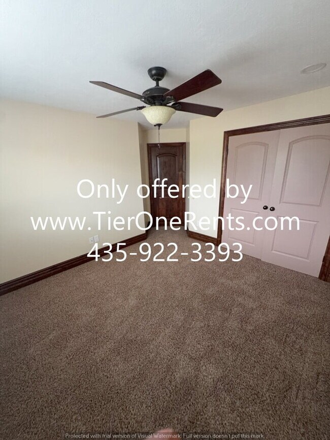 Building Photo - NO DEPOSIT option available for qualified renters!
