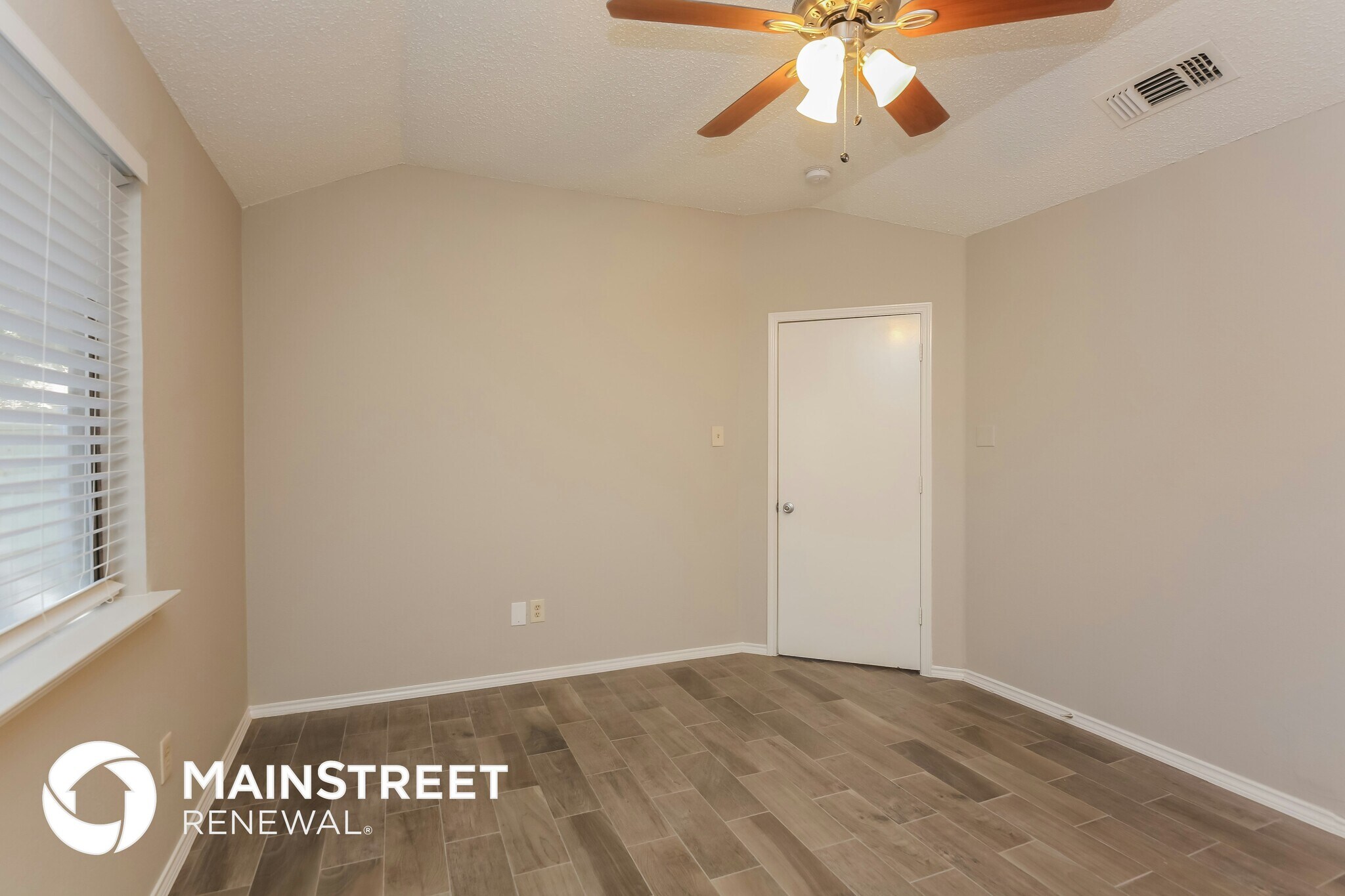 Building Photo - 316 Kalmia Dr