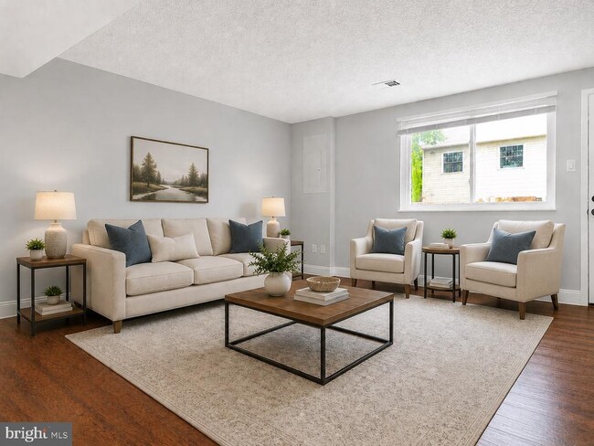 Building Photo - 5559 Hecate Ct