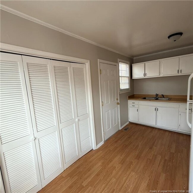 Building Photo - 1112 Acorn St