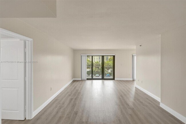 Building Photo - 1201 S Ocean Dr