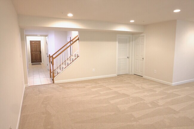 Basement 4 - 18 Sharpstead Ln