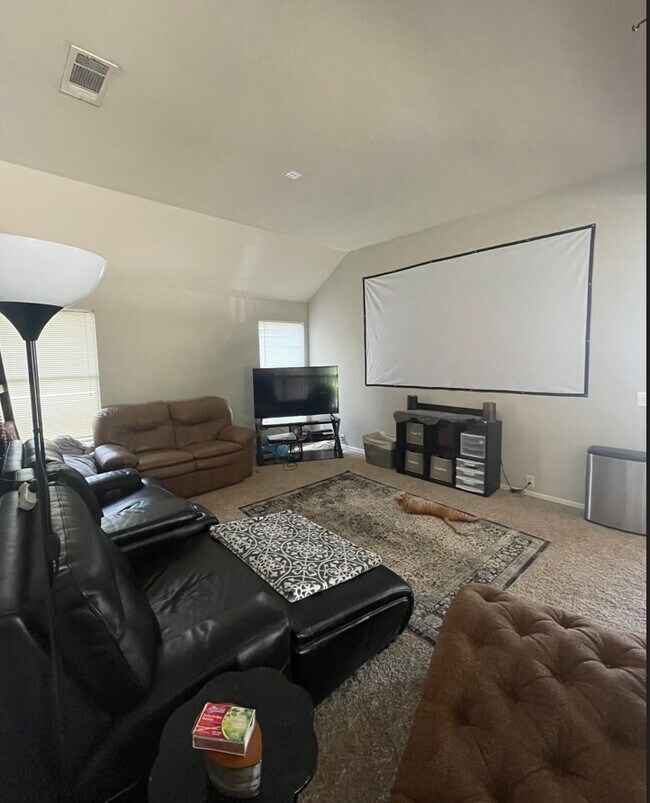 Building Photo - 2824 Thorncreek Ln