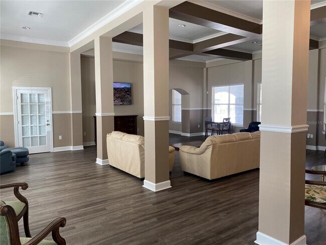 Building Photo - 18001 RICHMOND PLACE Dr