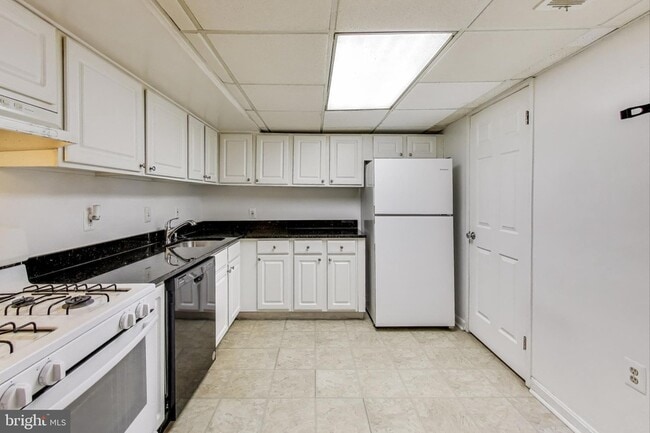 Building Photo - 14414 Taos Ct