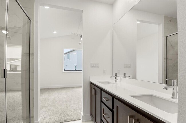 Building Photo - 1012 Yaupon Holly Dr