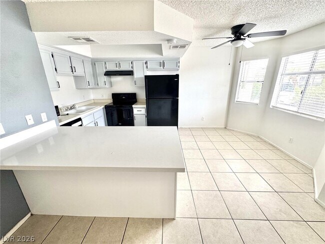 Building Photo - 1608 Burningwood Ln