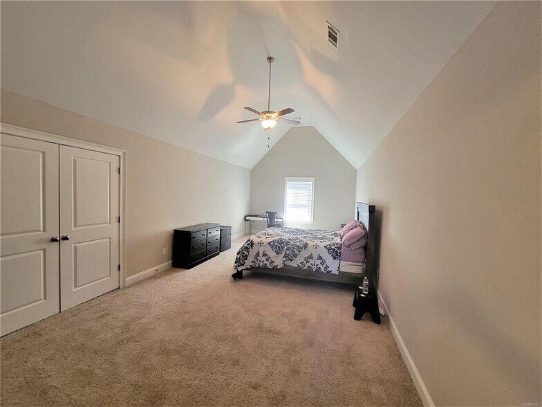 Building Photo - 104 Jane Ct