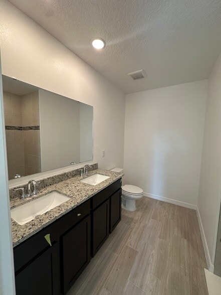 Building Photo - 268 Pioneer Ave NE