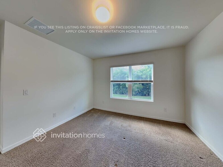 Building Photo - 7521 W Lenox Cir