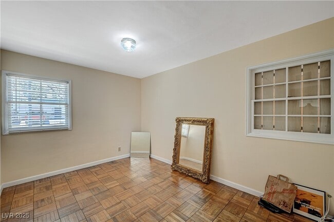 Building Photo - 1301 Norman Ave