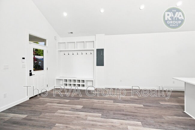 Building Photo - 1609 Rogers St