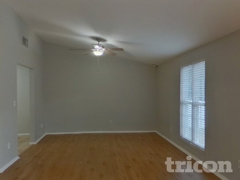 Building Photo - 2821 Honey Bear Ct