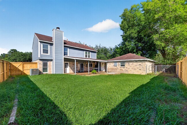 Building Photo - 2328 Colleen Dr