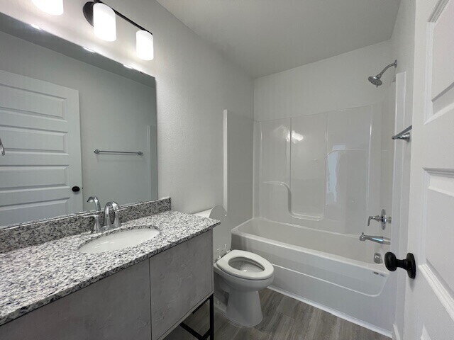 Building Photo - 881 Massachusetts Ave