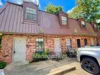 Building Photo - 125 Country Ln