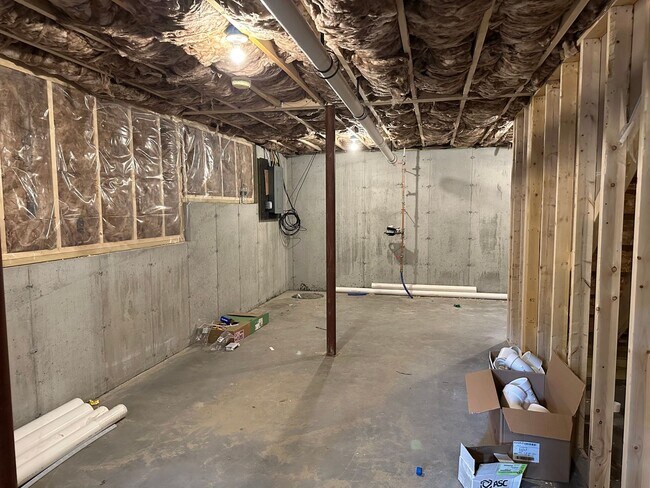 Building Photo - 116-118 Seavey Street