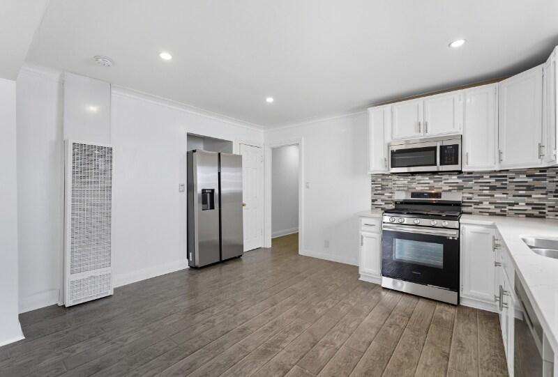 Building Photo - 4617 7th Ave