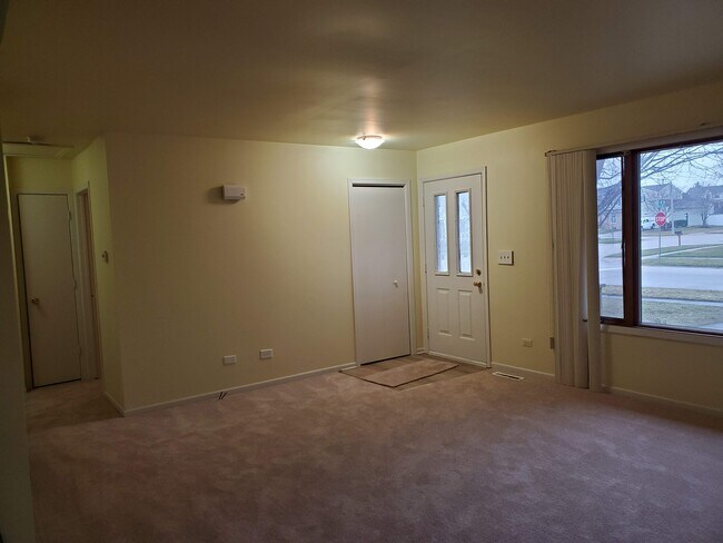 Building Photo - 10803 Timer Dr W