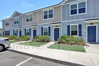 Building Photo - 540 Running Wds St