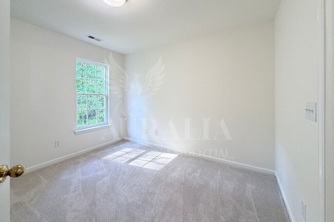 Building Photo - 112 Huntersville Rd
