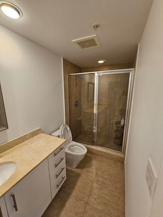 Building Photo - 550 Okeechobee Blvd