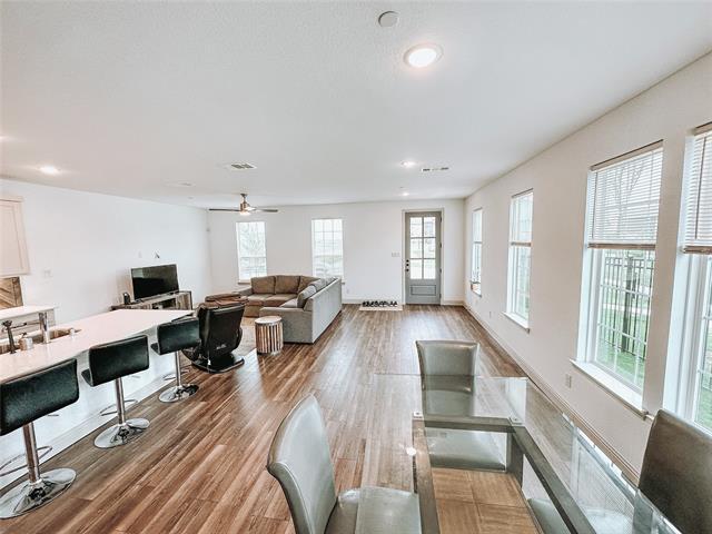 Building Photo - 8913 Swallowtail St