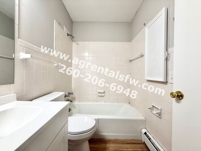 Building Photo - 901-931 West Brookwood Court