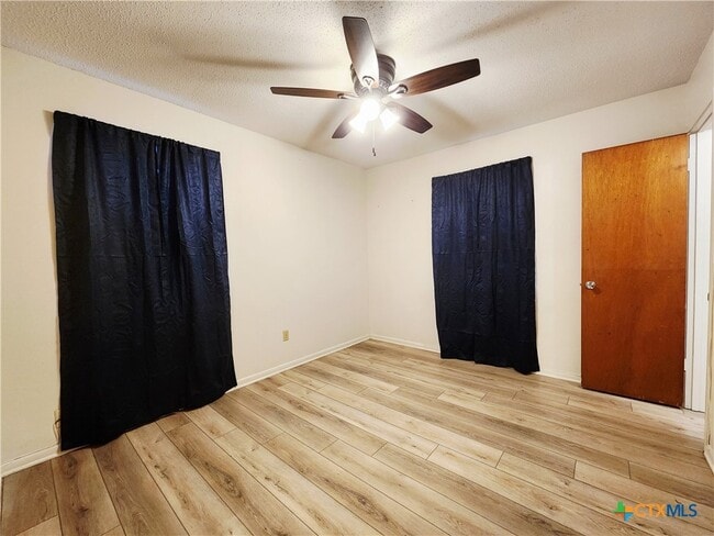 Building Photo - 312 Baize Dr