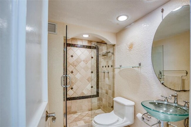 Building Photo - 111 Briny Ave