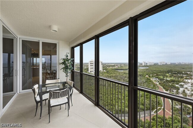 Building Photo - 8665 Bay Colony Dr