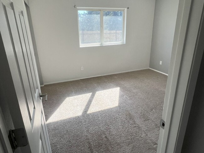 Building Photo - Jared and Travis Duplex
