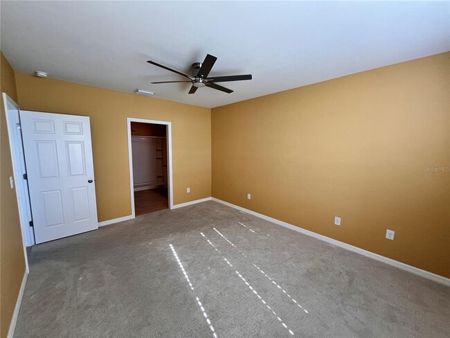 Building Photo - 7053 Waterford Pkwy