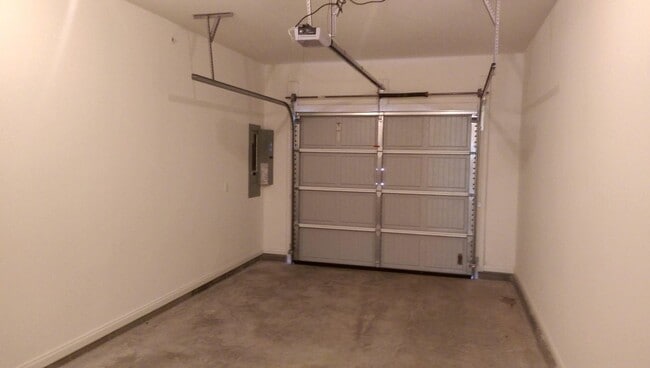 Building Photo - Ooltewah townhome!