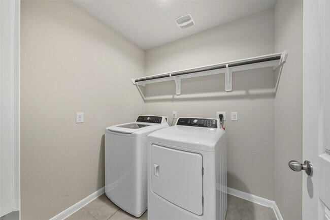 Building Photo - 29606 Foliage Ln