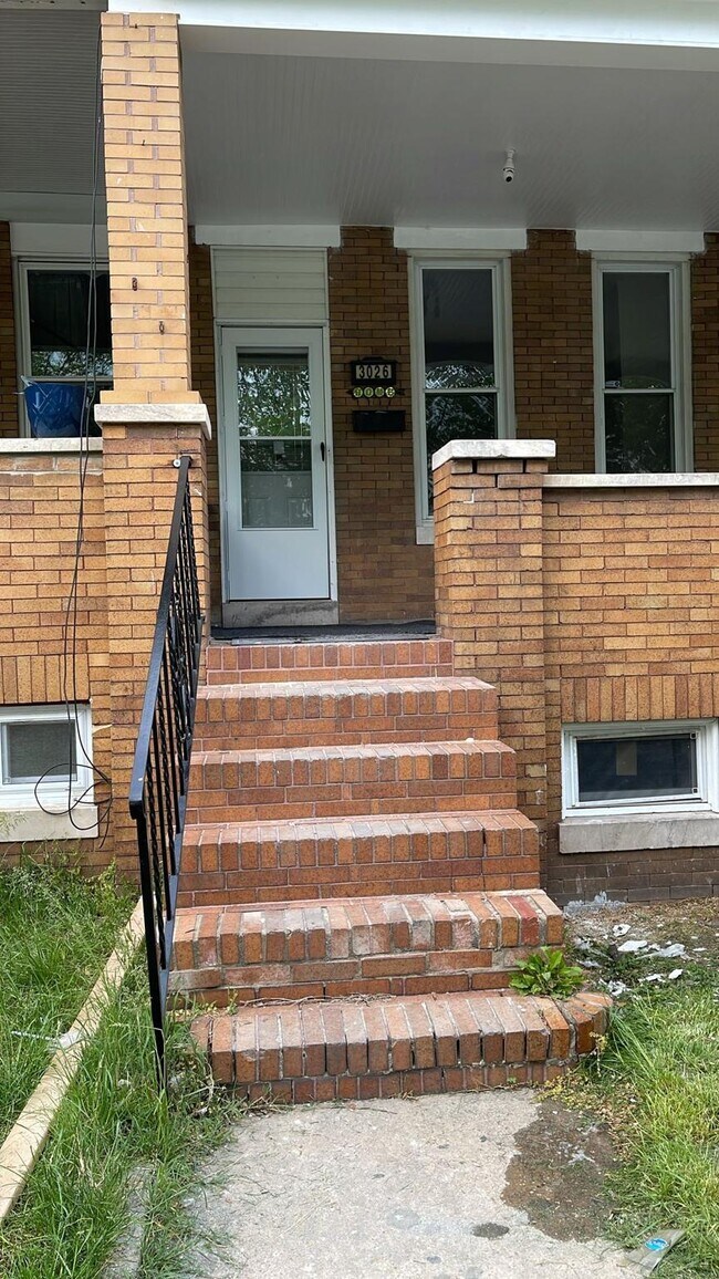 Building Photo - 3026 Clifton Park Terrace