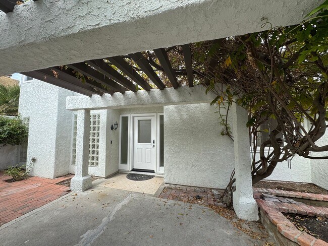 Building Photo - Beautiful 4Bd/2.5Ba Spacious Home in Missi...