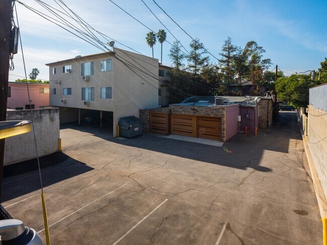 Building Photo - 1255 N Genesee Ave