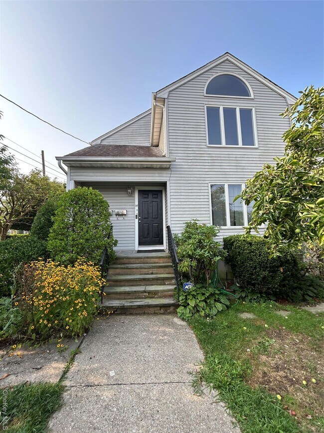Primary Photo - 14 2nd St