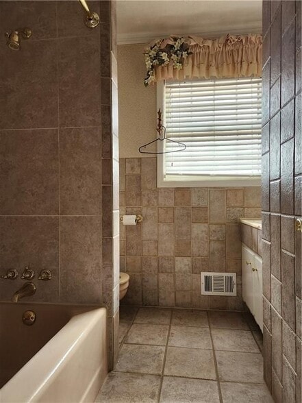 Building Photo - 2959 Pine Hill Dr