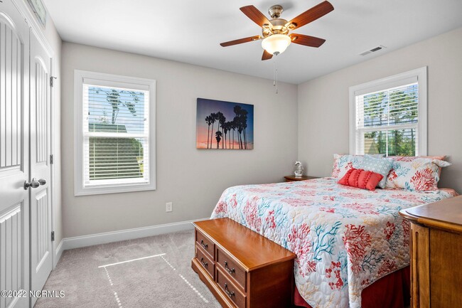 Building Photo - 358 W Goldeneye Ln