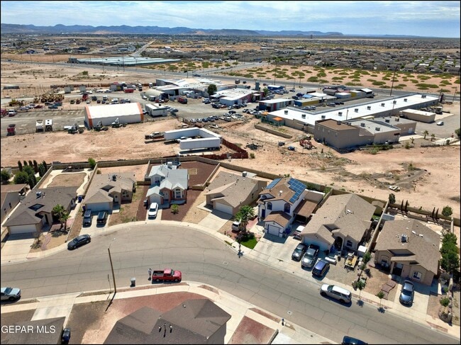 Building Photo - 4100 Tierra Venado Dr