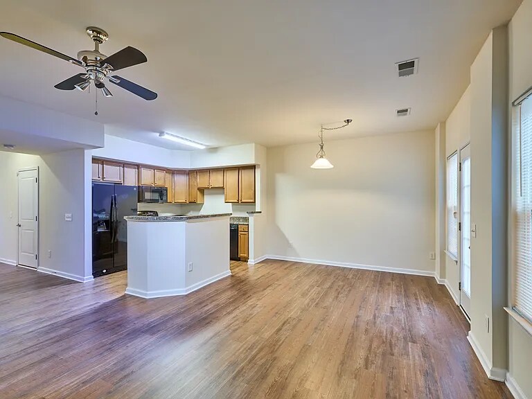 Building Photo - 457 Woodbark Ct