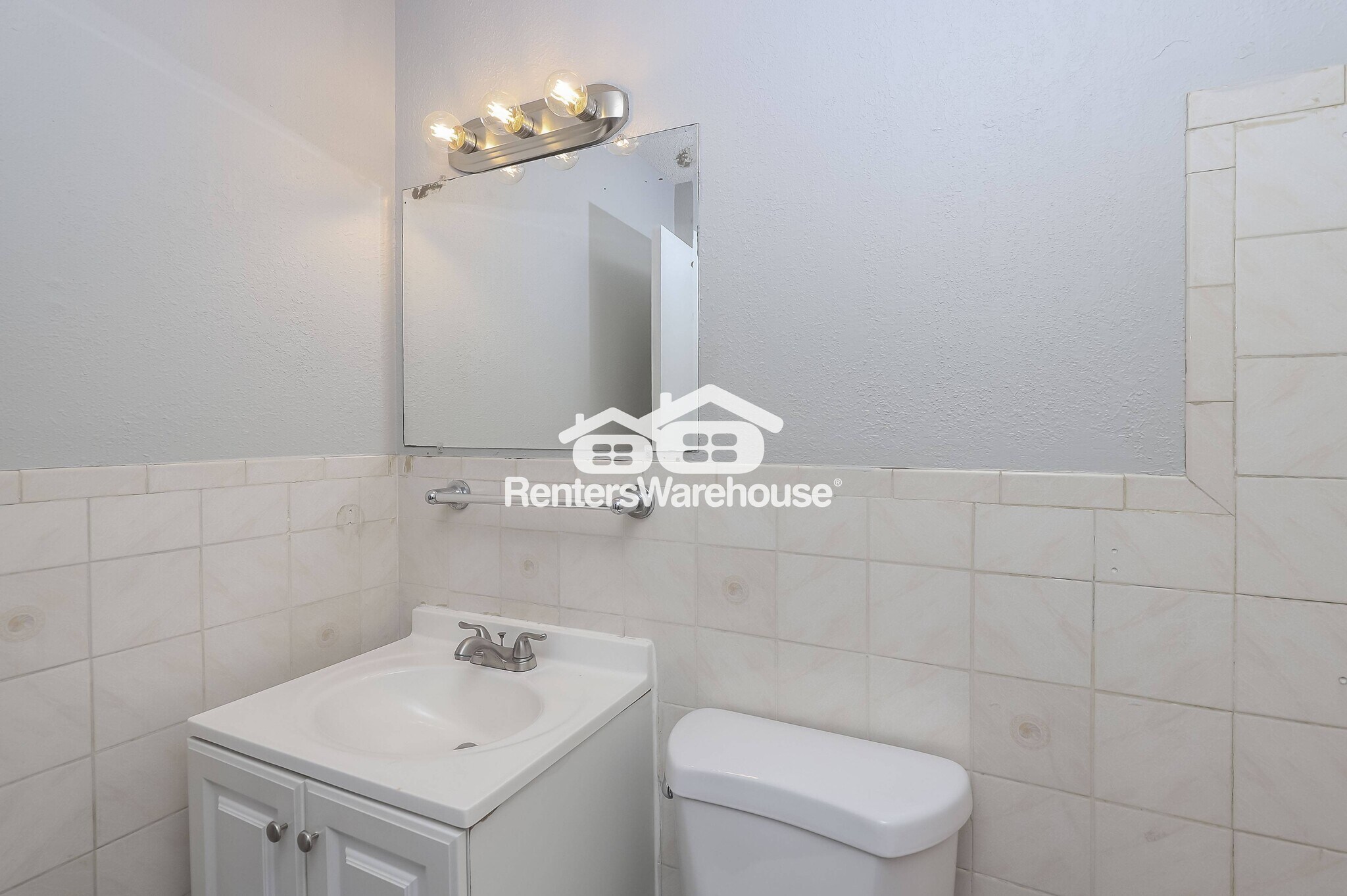 Building Photo - 4714 E 40th Terrace