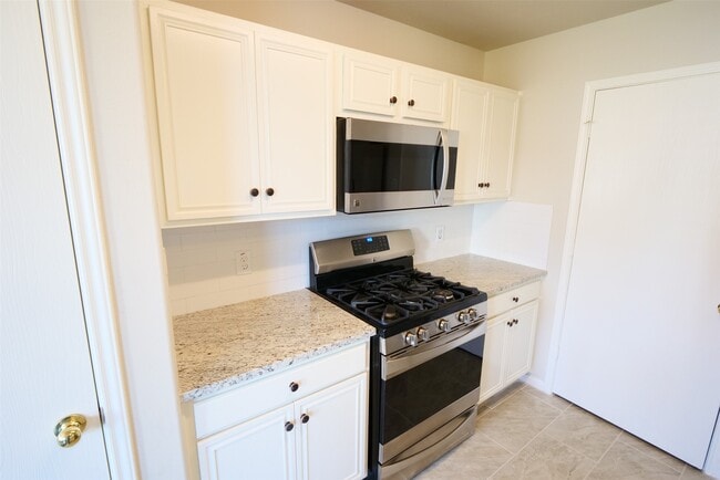 Building Photo - 6823 Arrowchase Ct