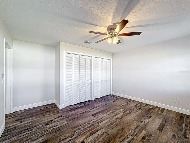 Building Photo - 1715 S Pebble Beach Blvd