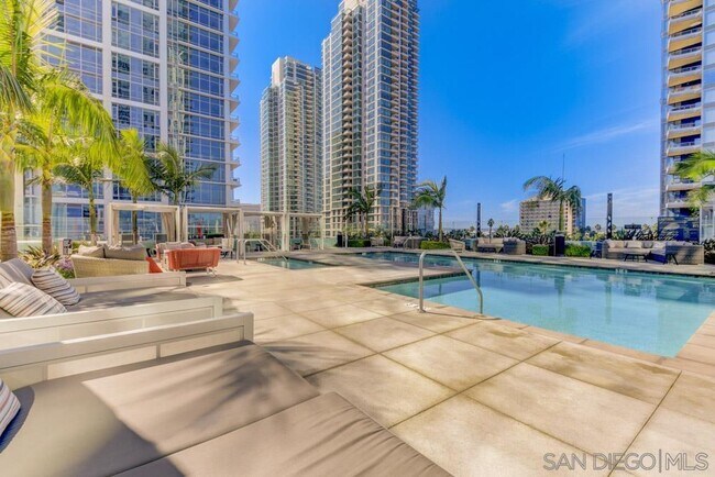 Building Photo - 1388 Kettner Blvd
