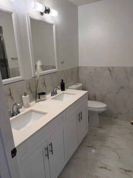 Building Photo - 3675 San Simeon Cir