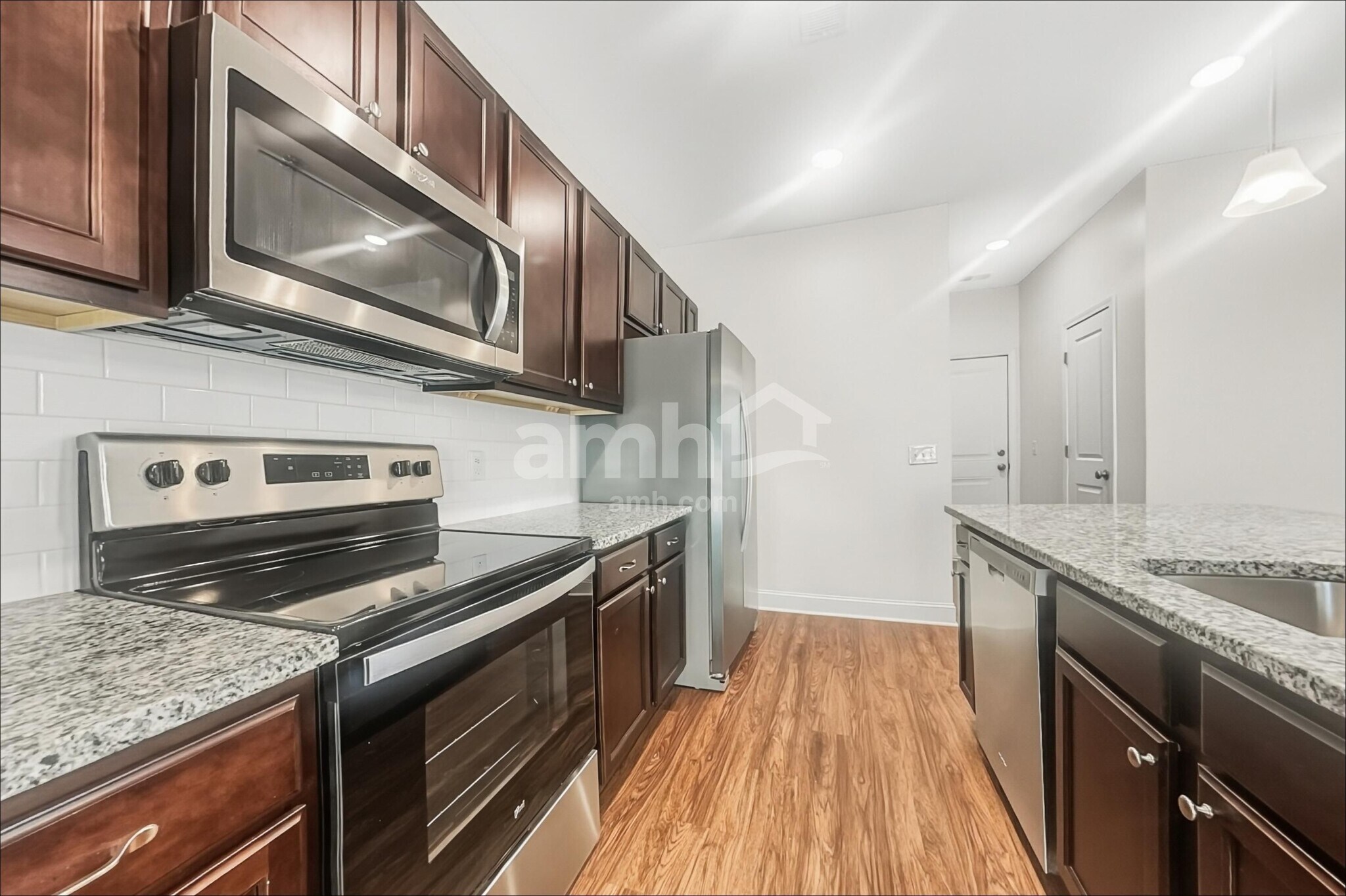 Building Photo - 1817 Produce Ln